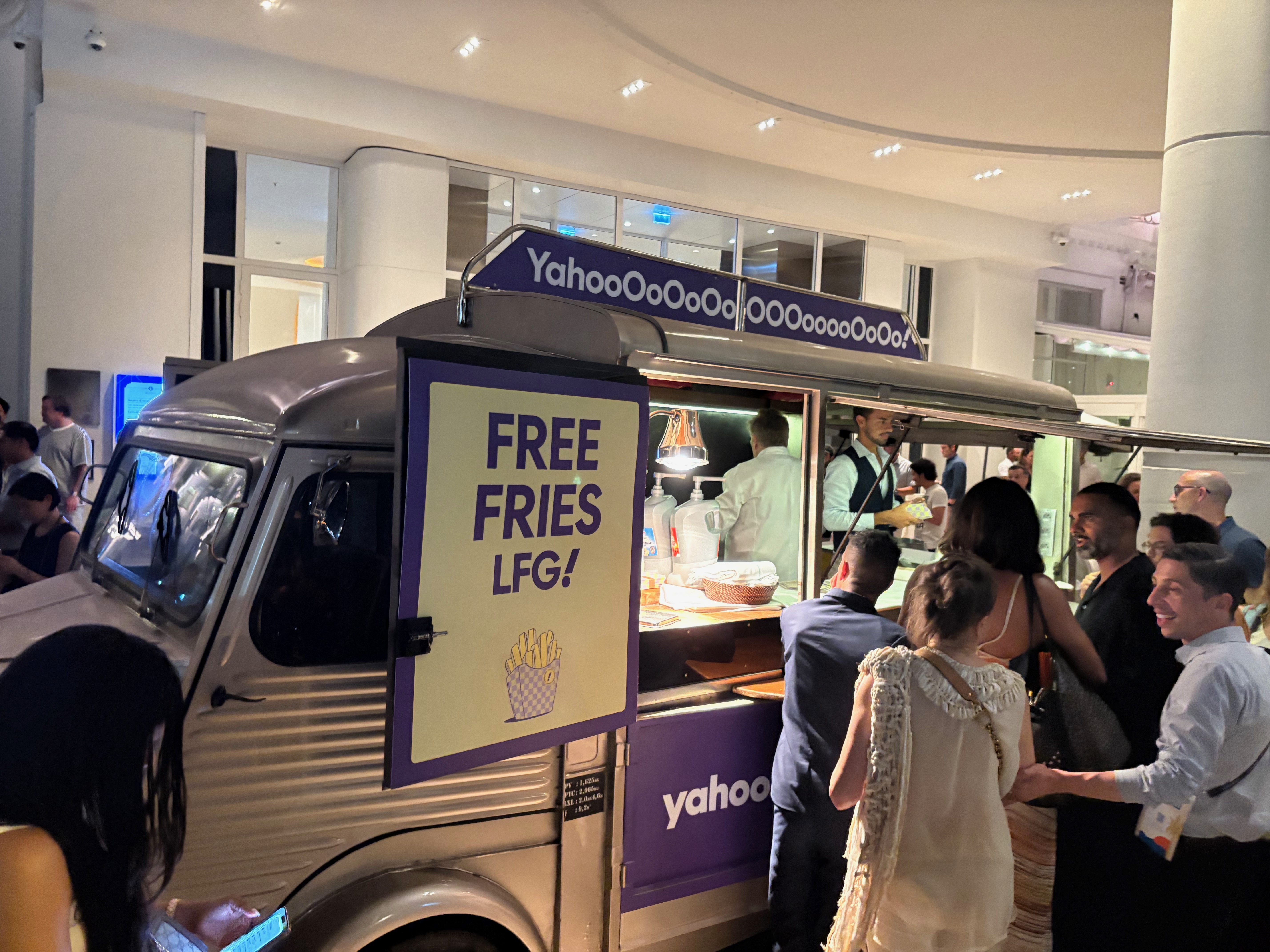 free fries from a food truck sponsored by Yahoo!
